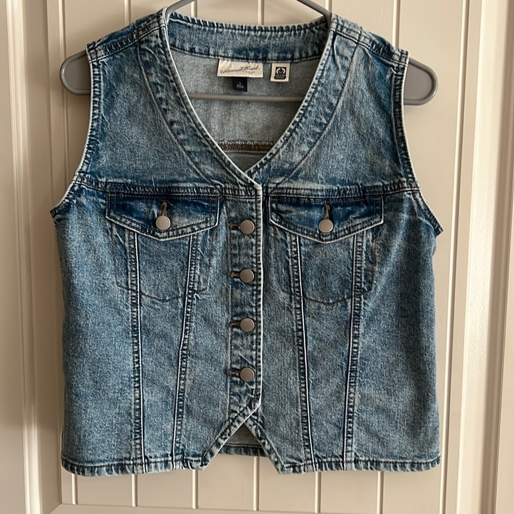 Universal Thread Blue Denim Vest